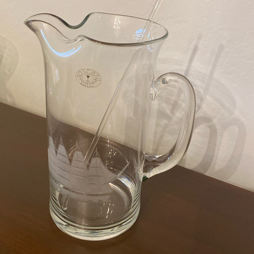 🦩Vintage Clipper by Toscany etched blown glass pitcher, nautical/ship🦩